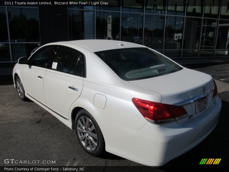 Blizzard White Pearl / Light Gray 2011 Toyota Avalon Limited