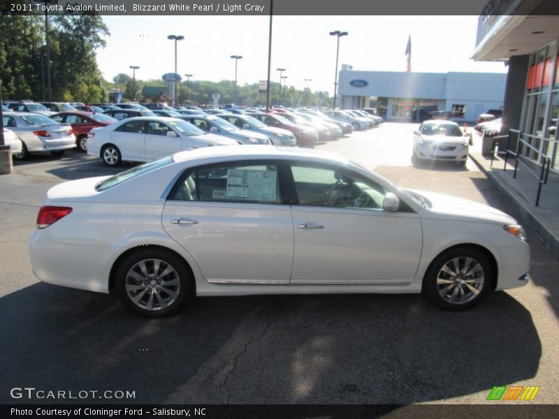 Blizzard White Pearl / Light Gray 2011 Toyota Avalon Limited