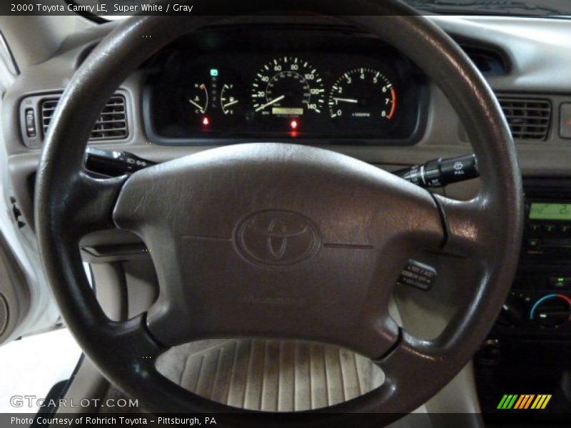 Super White / Gray 2000 Toyota Camry LE