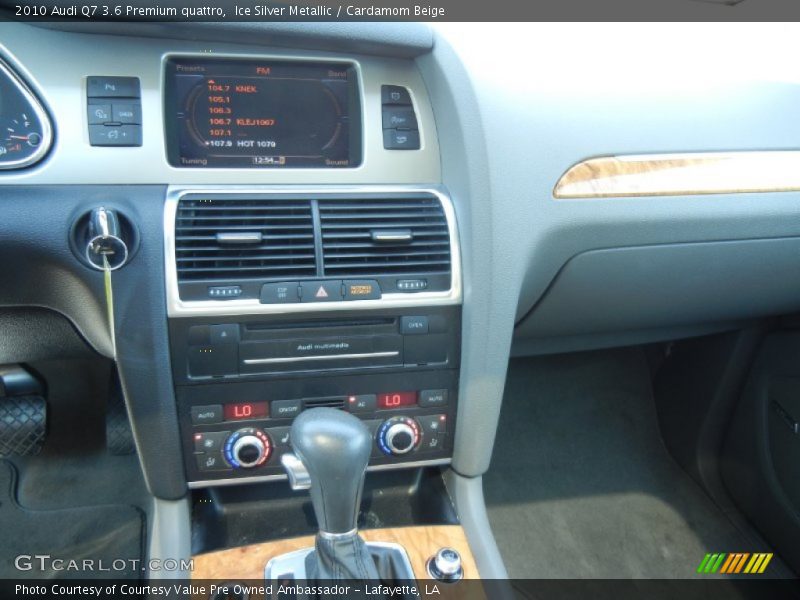 Ice Silver Metallic / Cardamom Beige 2010 Audi Q7 3.6 Premium quattro