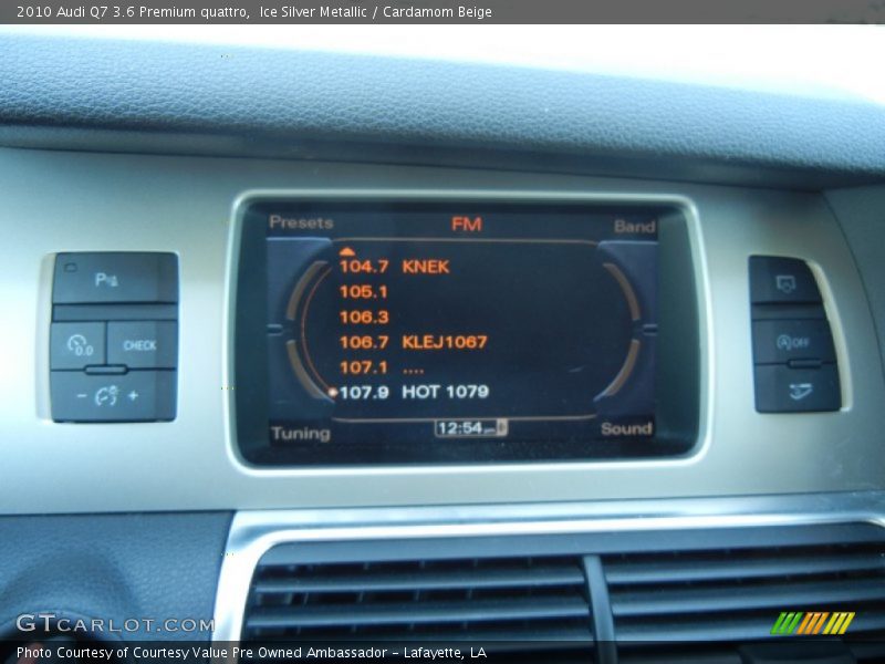 Ice Silver Metallic / Cardamom Beige 2010 Audi Q7 3.6 Premium quattro