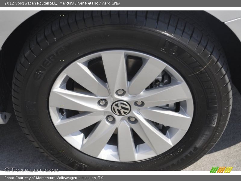 Mercury Silver Metallic / Aero Gray 2012 Volkswagen Routan SEL