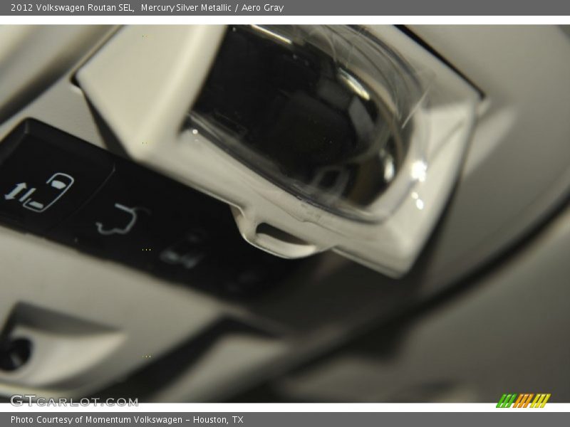 Mercury Silver Metallic / Aero Gray 2012 Volkswagen Routan SEL