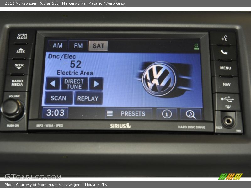 Mercury Silver Metallic / Aero Gray 2012 Volkswagen Routan SEL