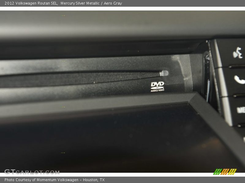 Mercury Silver Metallic / Aero Gray 2012 Volkswagen Routan SEL