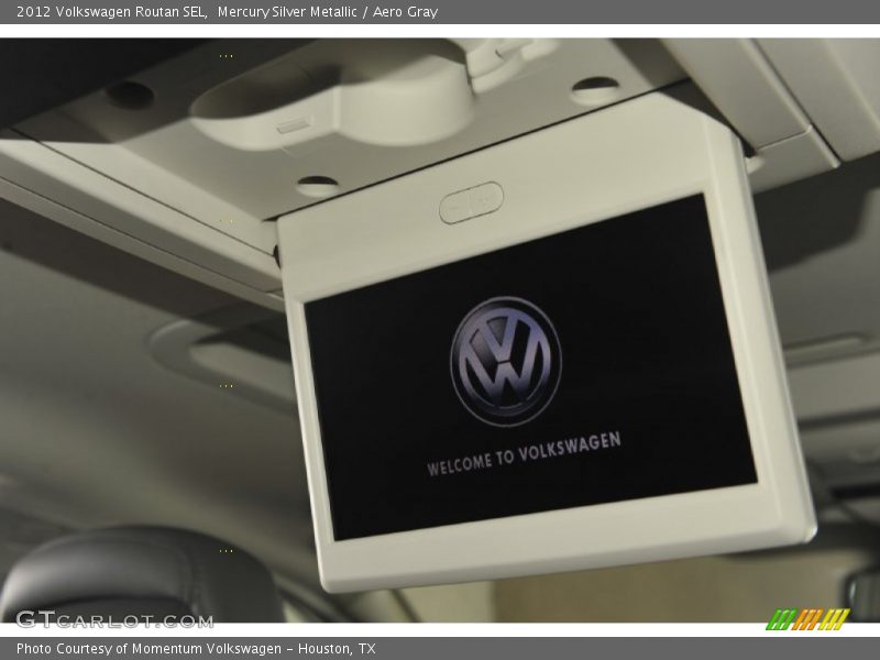 Mercury Silver Metallic / Aero Gray 2012 Volkswagen Routan SEL