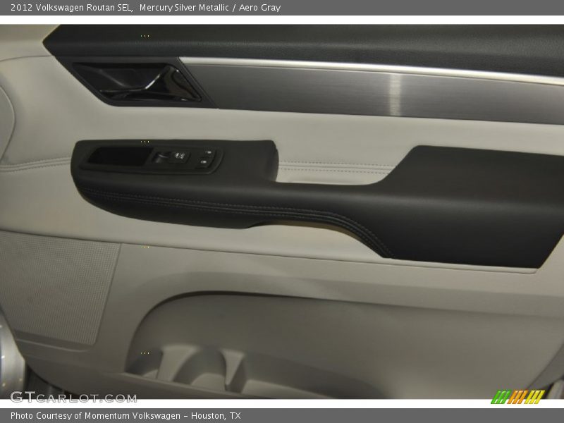 Mercury Silver Metallic / Aero Gray 2012 Volkswagen Routan SEL