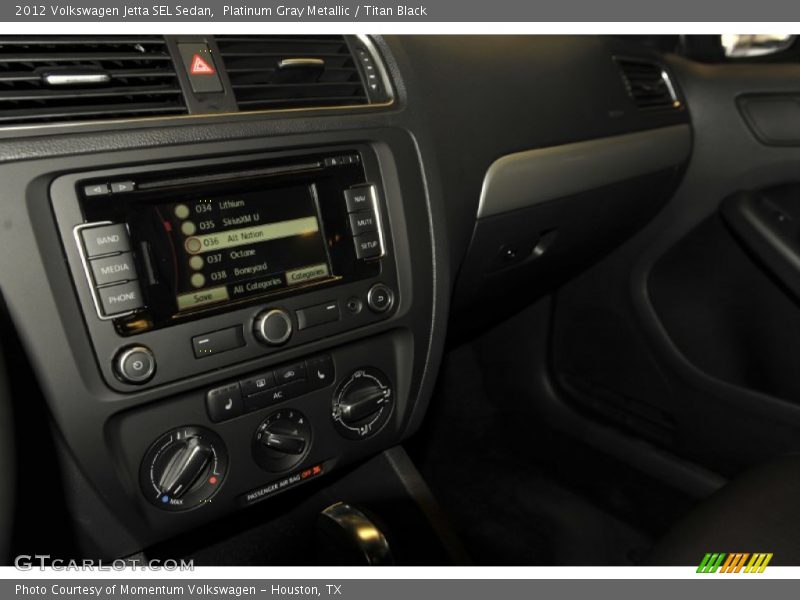 Platinum Gray Metallic / Titan Black 2012 Volkswagen Jetta SEL Sedan