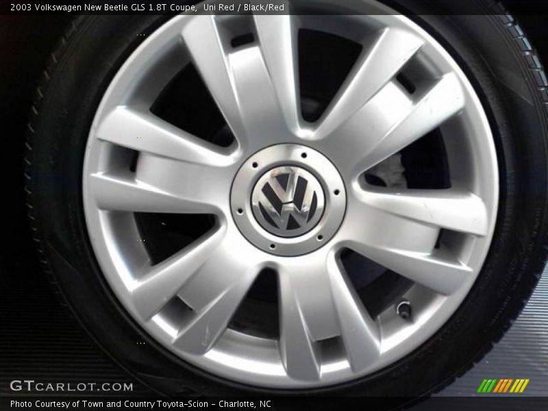 Uni Red / Black/Red 2003 Volkswagen New Beetle GLS 1.8T Coupe