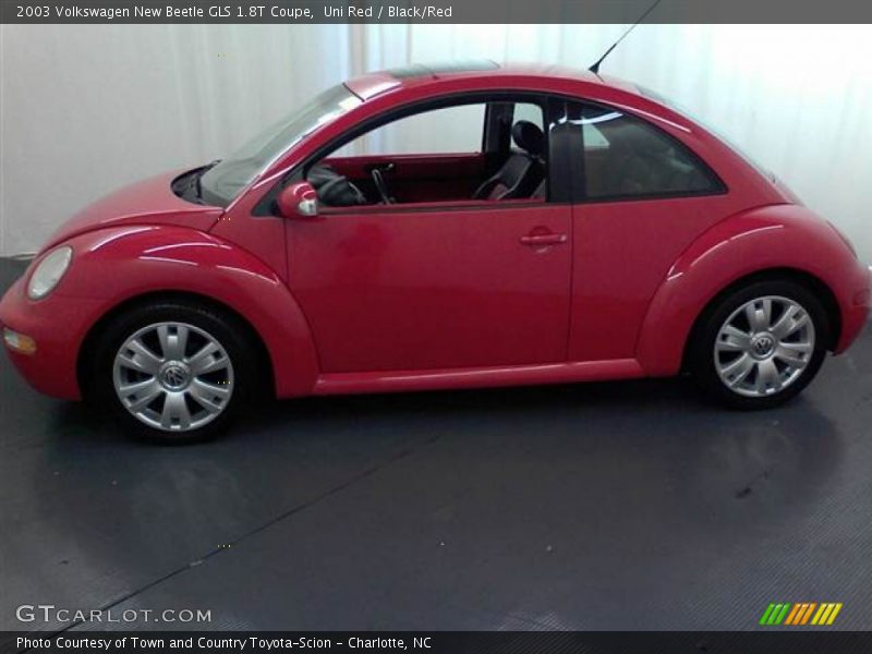 Uni Red / Black/Red 2003 Volkswagen New Beetle GLS 1.8T Coupe