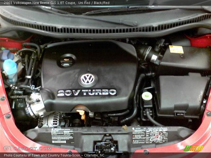 Uni Red / Black/Red 2003 Volkswagen New Beetle GLS 1.8T Coupe