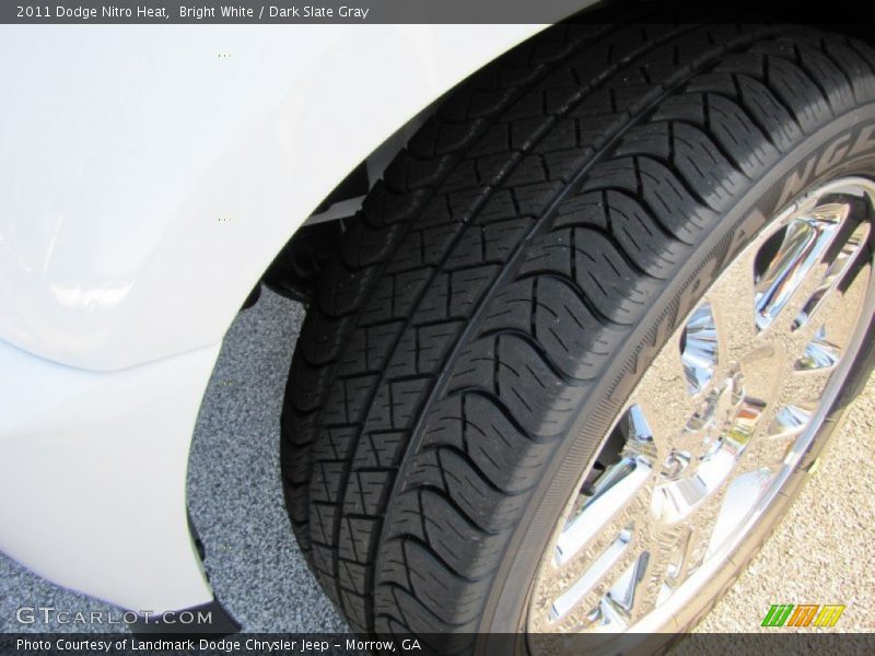 Bright White / Dark Slate Gray 2011 Dodge Nitro Heat