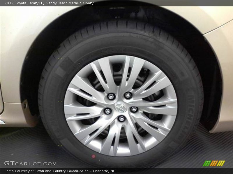 Sandy Beach Metallic / Ivory 2012 Toyota Camry LE