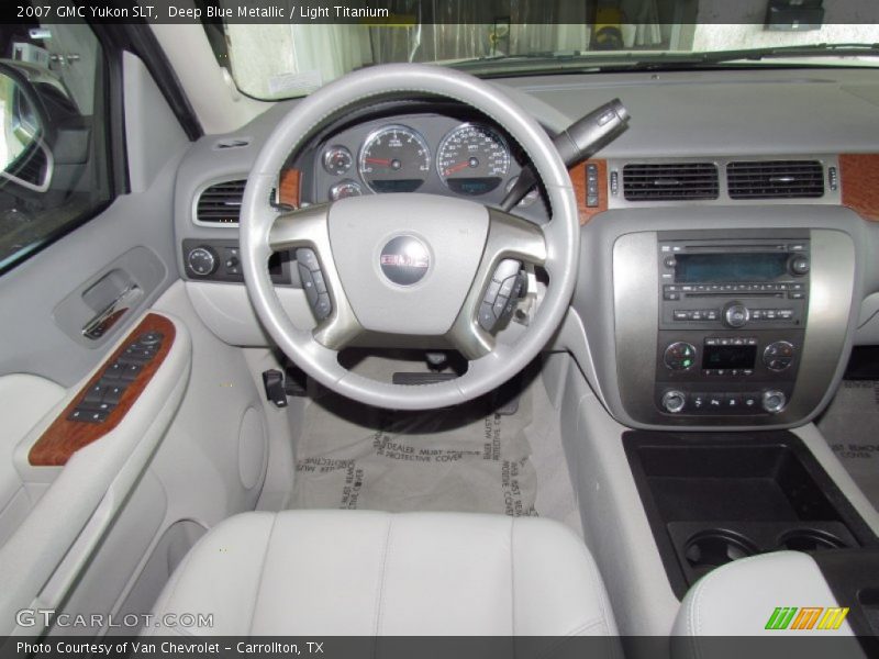 Deep Blue Metallic / Light Titanium 2007 GMC Yukon SLT