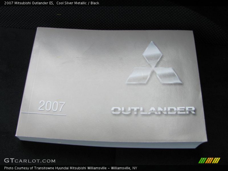 Cool Silver Metallic / Black 2007 Mitsubishi Outlander ES