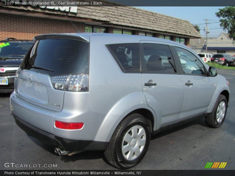 Cool Silver Metallic / Black 2007 Mitsubishi Outlander ES
