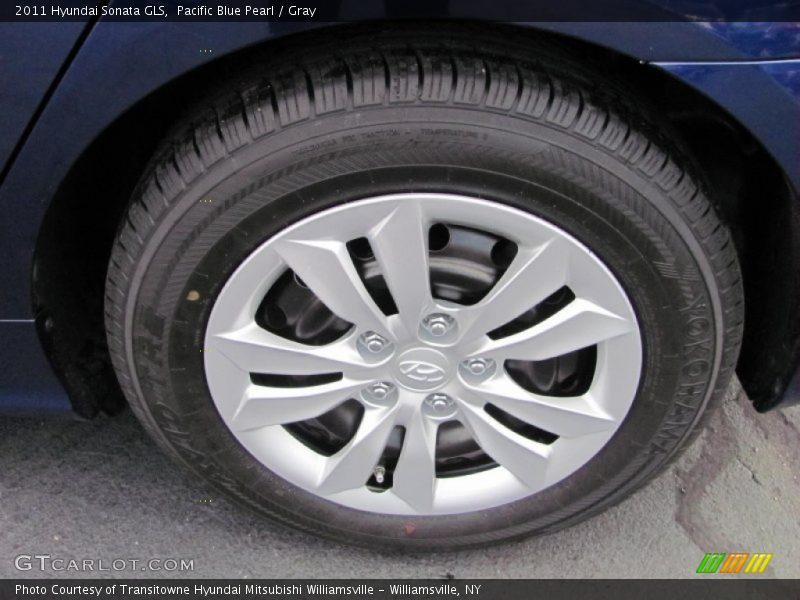 Pacific Blue Pearl / Gray 2011 Hyundai Sonata GLS