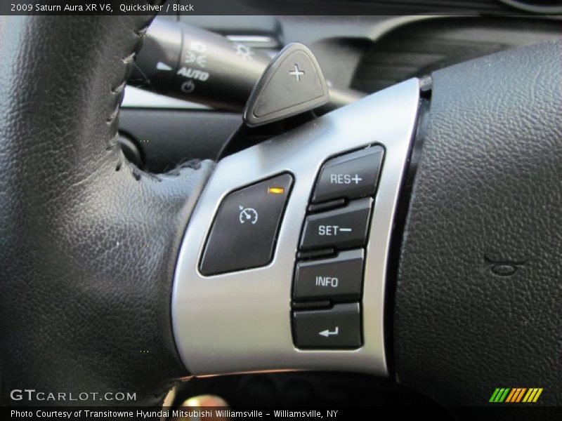 Quicksilver / Black 2009 Saturn Aura XR V6