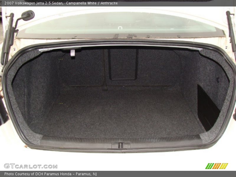 Campanella White / Anthracite 2007 Volkswagen Jetta 2.5 Sedan