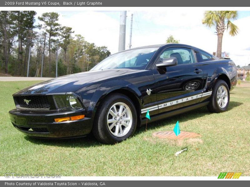 Black / Light Graphite 2009 Ford Mustang V6 Coupe