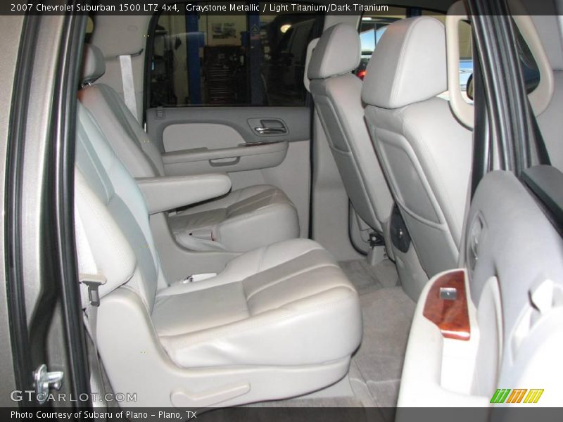 Graystone Metallic / Light Titanium/Dark Titanium 2007 Chevrolet Suburban 1500 LTZ 4x4