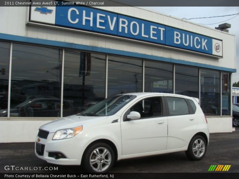 Summit White / Charcoal 2011 Chevrolet Aveo Aveo5 LT