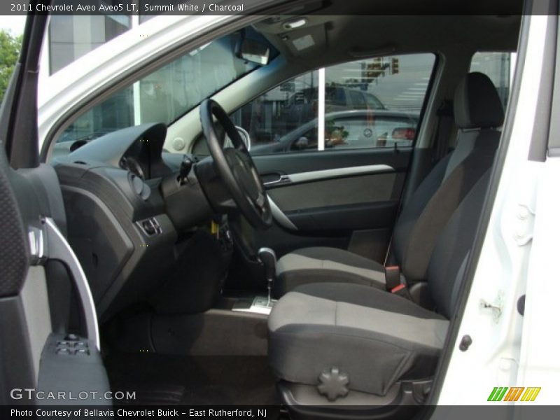 Summit White / Charcoal 2011 Chevrolet Aveo Aveo5 LT
