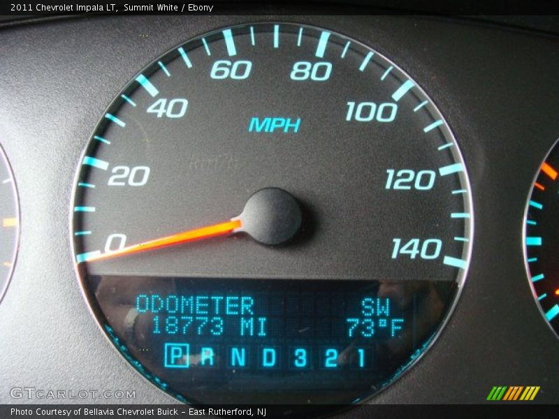 Summit White / Ebony 2011 Chevrolet Impala LT