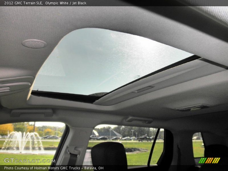 Olympic White / Jet Black 2012 GMC Terrain SLE