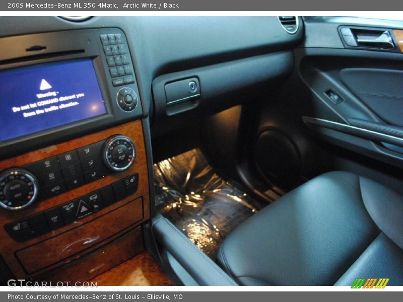 Arctic White / Black 2009 Mercedes-Benz ML 350 4Matic