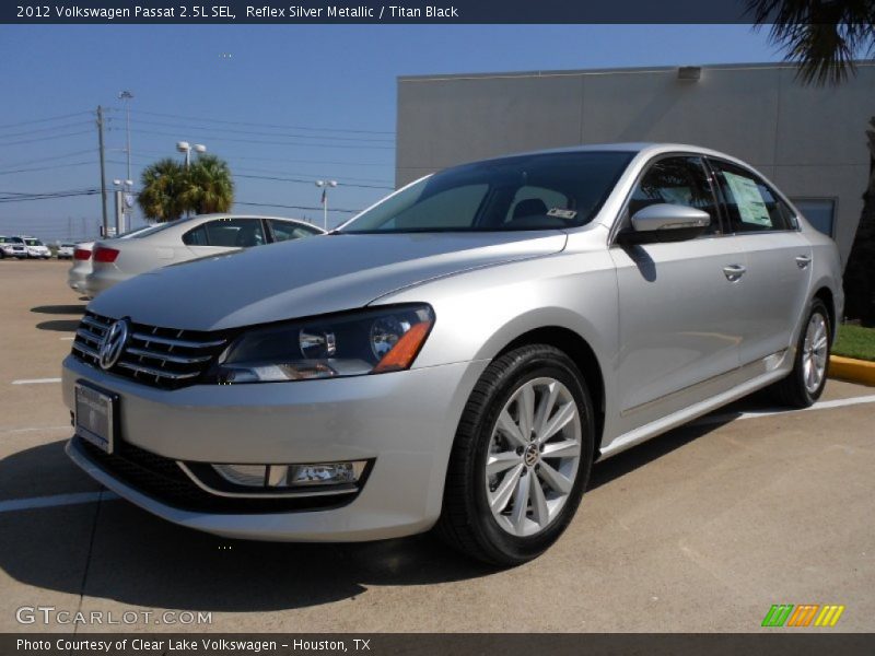 Reflex Silver Metallic / Titan Black 2012 Volkswagen Passat 2.5L SEL