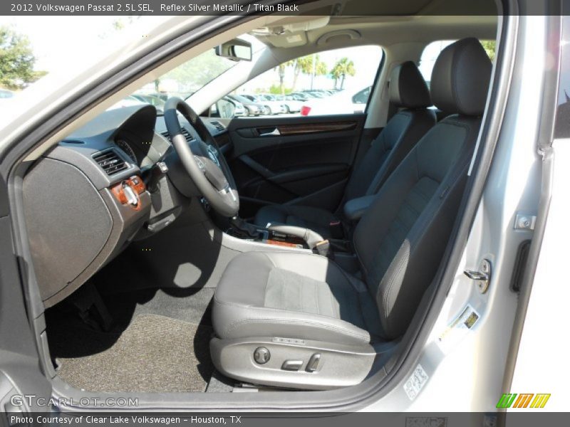 Reflex Silver Metallic / Titan Black 2012 Volkswagen Passat 2.5L SEL