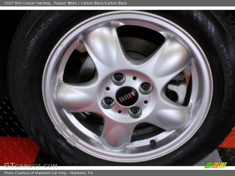 Pepper White / Carbon Black/Carbon Black 2007 Mini Cooper Hardtop
