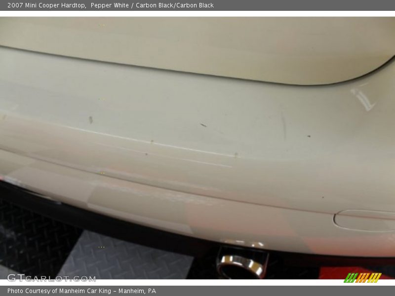 Pepper White / Carbon Black/Carbon Black 2007 Mini Cooper Hardtop