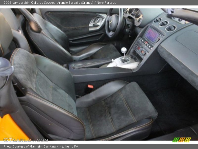  2006 Gallardo Spyder Nero Perseus Interior