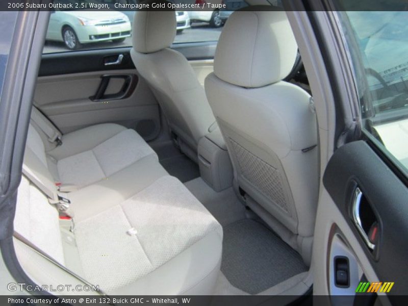 Champagne Gold Opalescent / Taupe 2006 Subaru Outback 2.5i Wagon