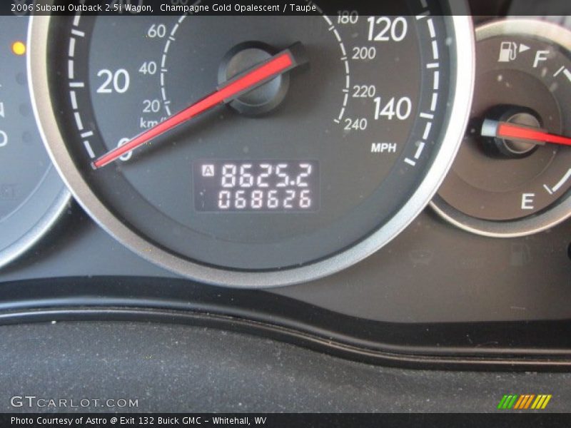 Champagne Gold Opalescent / Taupe 2006 Subaru Outback 2.5i Wagon