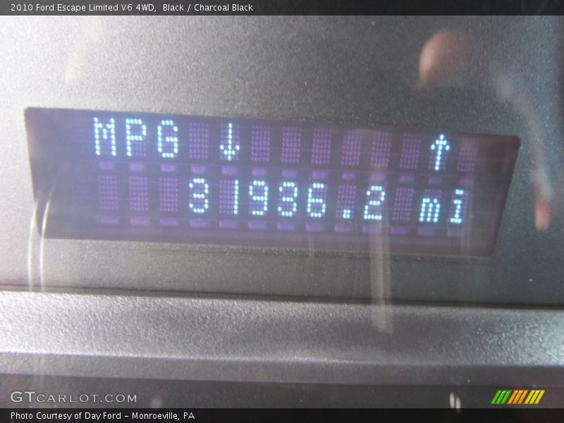 Black / Charcoal Black 2010 Ford Escape Limited V6 4WD