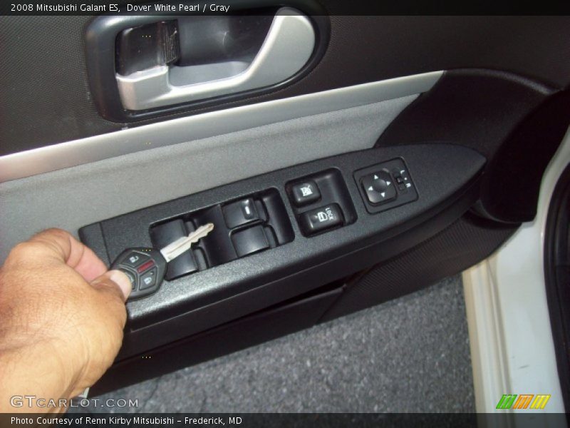 Dover White Pearl / Gray 2008 Mitsubishi Galant ES