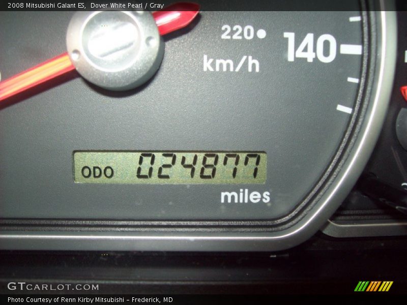 Dover White Pearl / Gray 2008 Mitsubishi Galant ES