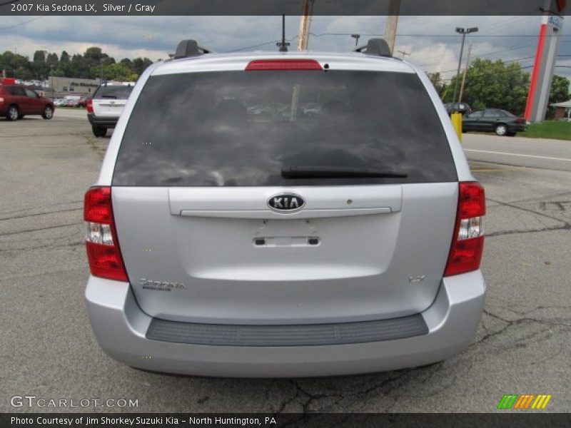 Silver / Gray 2007 Kia Sedona LX