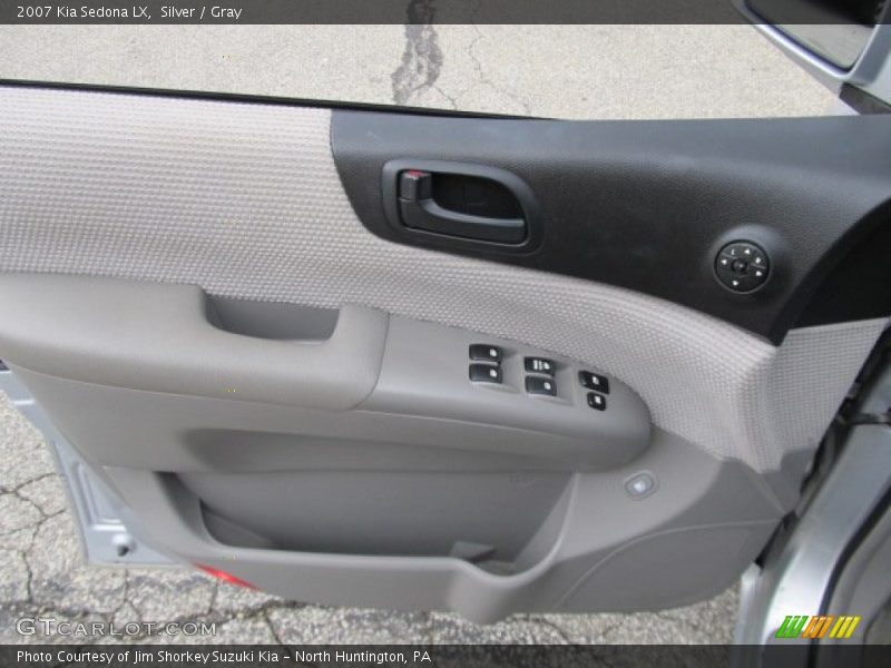 Silver / Gray 2007 Kia Sedona LX