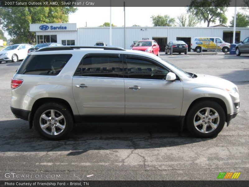 Silver Pearl / Gray 2007 Saturn Outlook XR AWD