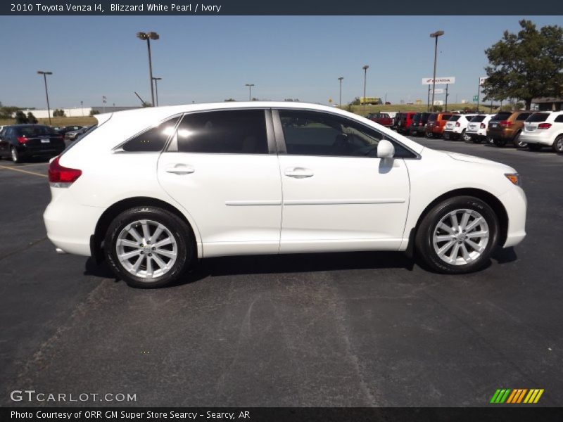 Blizzard White Pearl / Ivory 2010 Toyota Venza I4