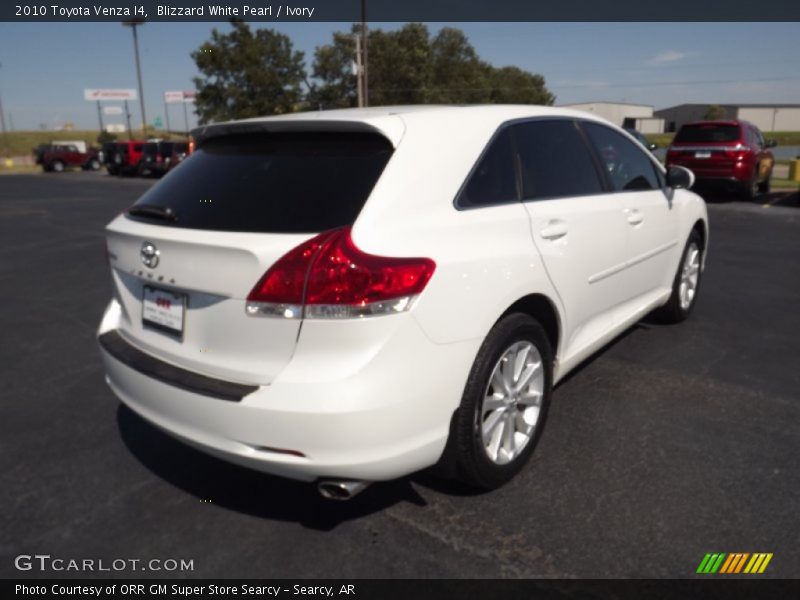 Blizzard White Pearl / Ivory 2010 Toyota Venza I4
