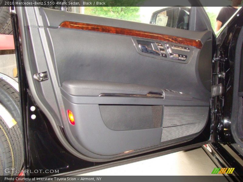 Black / Black 2010 Mercedes-Benz S 550 4Matic Sedan