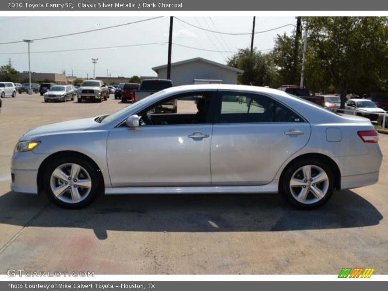 Classic Silver Metallic / Dark Charcoal 2010 Toyota Camry SE