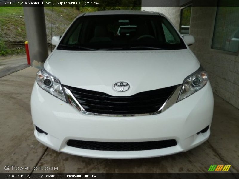 Super White / Light Gray 2012 Toyota Sienna LE AWD