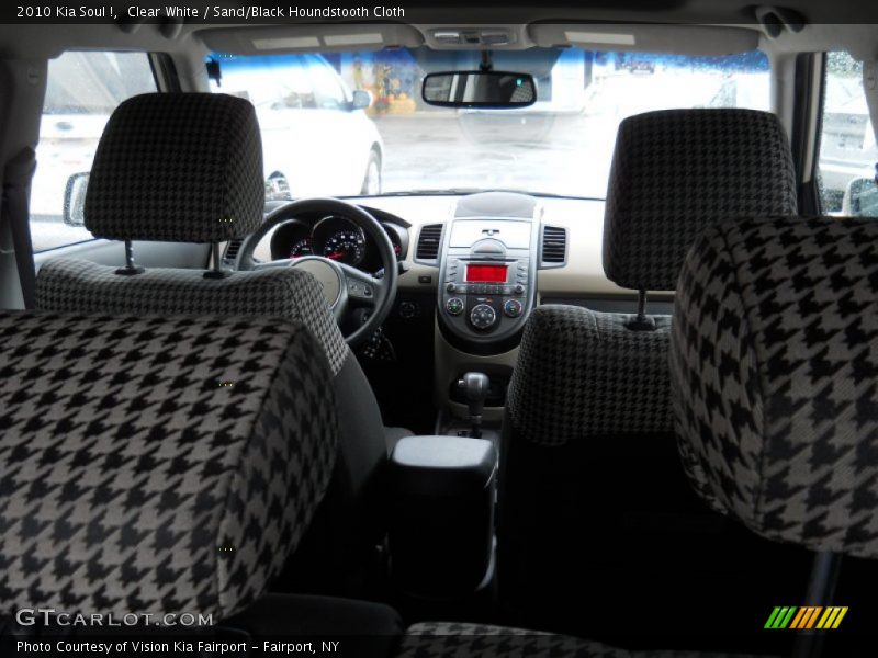 Clear White / Sand/Black Houndstooth Cloth 2010 Kia Soul !