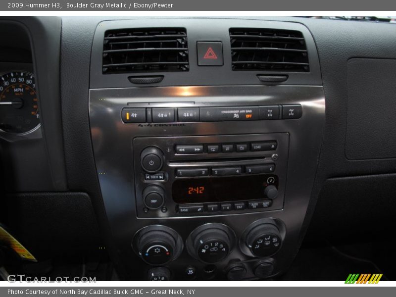 Boulder Gray Metallic / Ebony/Pewter 2009 Hummer H3